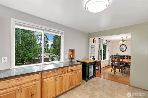 Kitchen - 41212 268th Ave SE, Enumclaw, WA 98022 photo 3 of 3