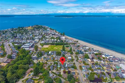 2712 57th Ave SW, Seattle, WA 98116