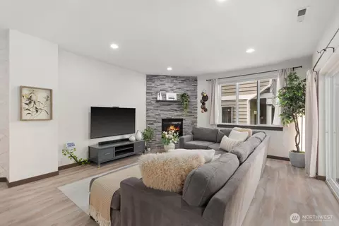 Other - 17805 3rd Ave SE, Bothell, WA 98012 photo 1 of 6