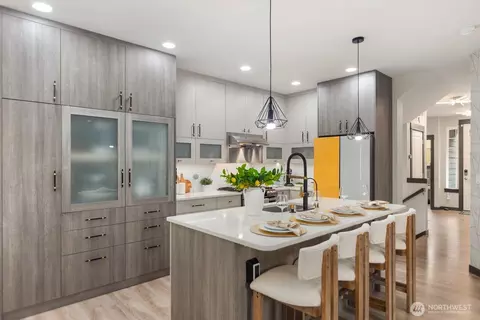 Kitchen - 17805 3rd Ave SE, Bothell, WA 98012 photo 5 of 5