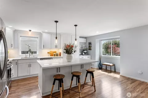 Kitchen - 1325 234th St SW, Bothell, WA 98021 photo 2 of 5