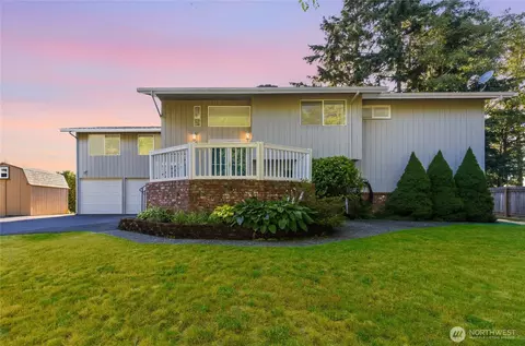 8101 Mcintyre Ln NE, Bremerton, WA 98311