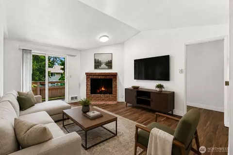 14200 NE 171st St #C206, Woodinville, WA 98072