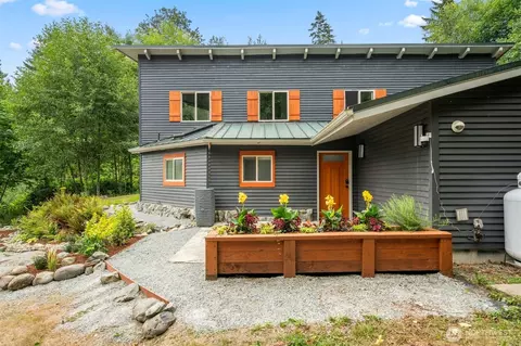 22120 Gaspard Ln, Mount Vernon, WA 98274