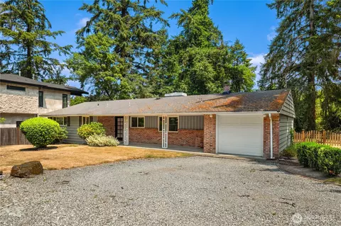 10466 SE 19th St, Bellevue, WA 98004