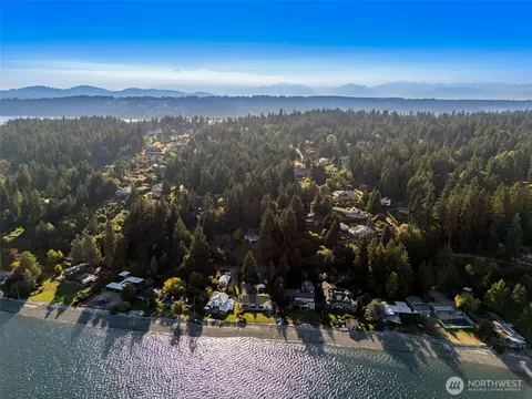 0 Point White Dr NE, Bainbridge Island, WA 98110