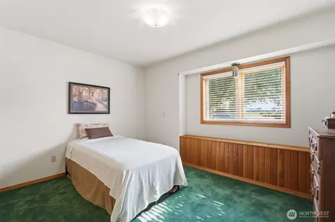Bedroom - 3011 Birch Rd, Pasco, WA 99301 photo 2 of 3