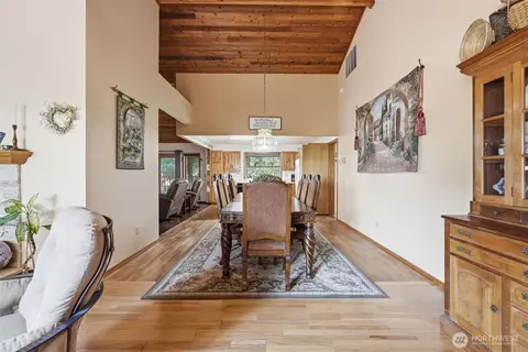 Dining - 3011 Birch Rd, Pasco, WA 99301 photo 1 of 2