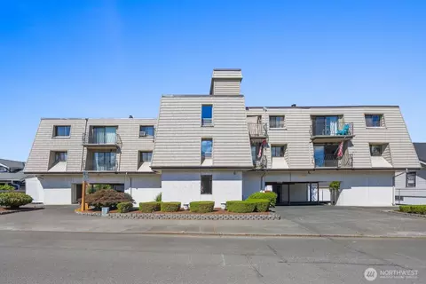 435 Williams Ave N #206, Renton, WA 98057