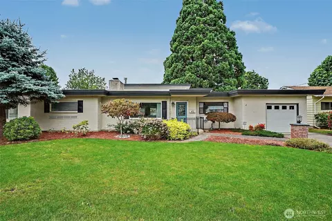 415 R St NE, Auburn, WA 98002