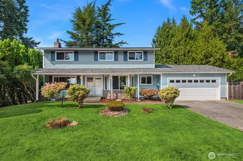 7046 NE 138th St, Kirkland, WA 98034