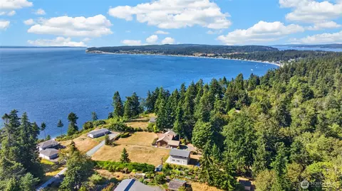 6360 Apple Ln, Freeland, WA 98249
