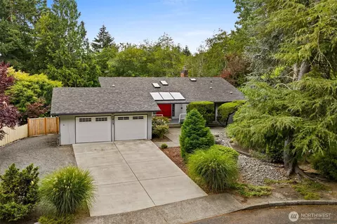 1517 Briarwood Ct NW, Olympia, WA 98502