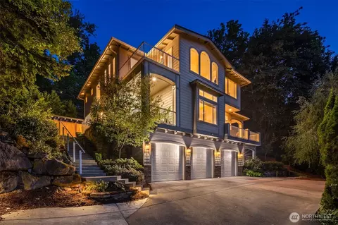 16125 SE 44th Way, Bellevue, WA 98006