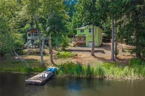 520 E Lakeshore Dr W, Shelton, WA 98584