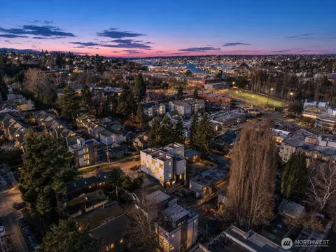 3112 Queen Anne Ave N, Seattle, WA 98119