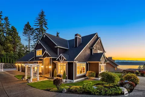 8421 Naketa Ln, Mukilteo, WA 98275