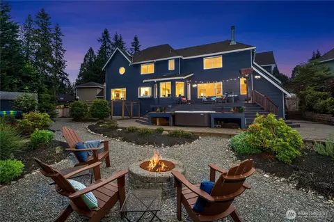 24520 NE 11th Pl, Sammamish, WA 98074