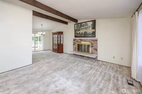 Living - 8926 Emerson Pl, Everett, WA 98208 photo 2 of 5