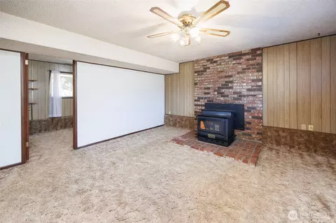 Living - 8926 Emerson Pl, Everett, WA 98208 photo 5 of 5