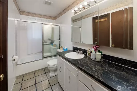 Bath - 8926 Emerson Pl, Everett, WA 98208 photo 1 of 2
