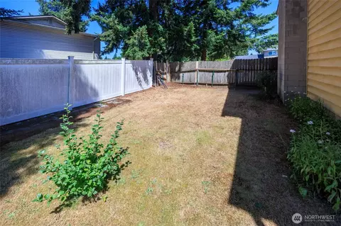 Exterior - 8926 Emerson Pl, Everett, WA 98208 photo 4 of 6