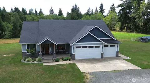 9007 Davis Rd SW, Rochester, WA 98579