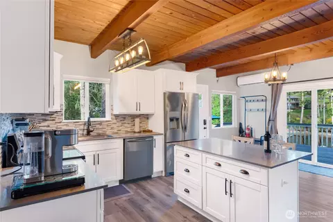 Kitchen - 61 E Orchard Beach Dr, Grapeview, WA 98546 photo 1 of 3