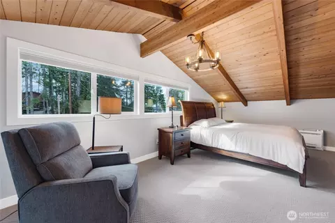 Bedroom - 61 E Orchard Beach Dr, Grapeview, WA 98546 photo 4 of 4