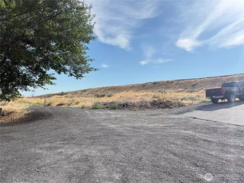 0 D St SW, Ephrata, WA 98823