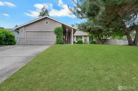 10104 102nd Avenue Ct SW, Tacoma, WA 98498