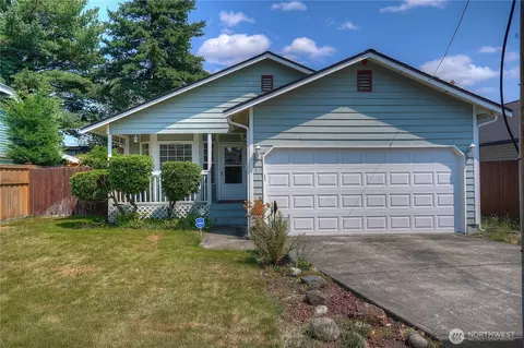 511 6th St NW, Puyallup, WA 98371