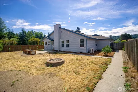 Exterior - 972 E Spruce St, Sequim, WA 98382 photo 7 of 8