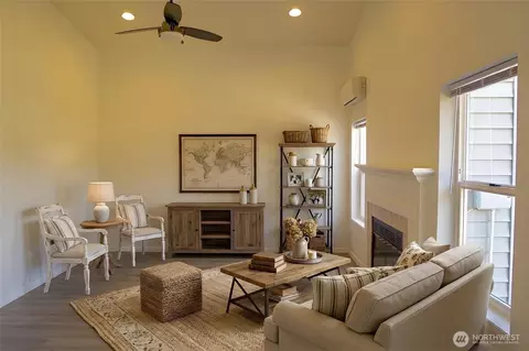 Living - 972 E Spruce St, Sequim, WA 98382 photo 6 of 6