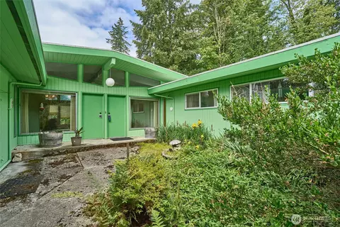 8209 144th Pl SE, Newcastle, WA 98059