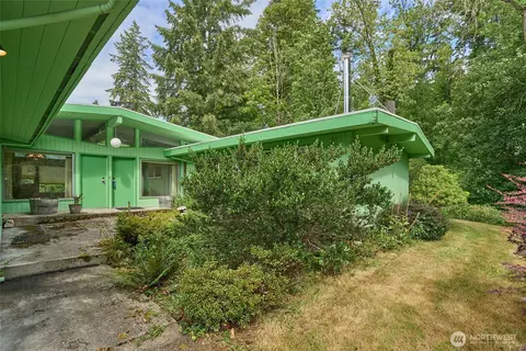 8209 144th Pl SE, Newcastle, WA 98059