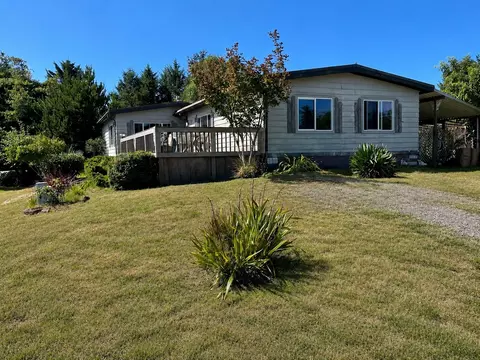 701 Edgewood Ave NE, Ocean Shores, WA 98569