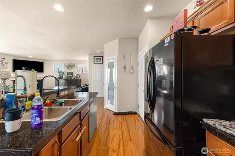 Kitchen - 1905 198th St E, Spanaway, WA 98387 photo 3 of 7