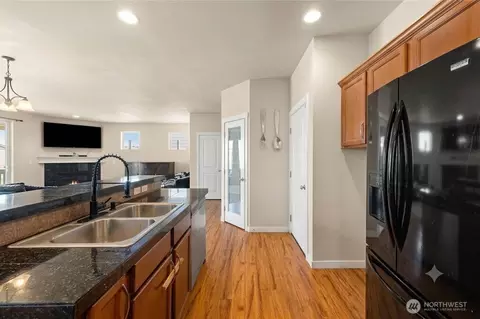 Kitchen - 1905 198th St E, Spanaway, WA 98387 photo 2 of 7