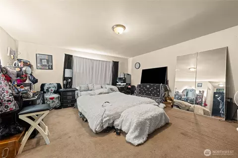 Bedroom - 1905 198th St E, Spanaway, WA 98387 photo 3 of 8