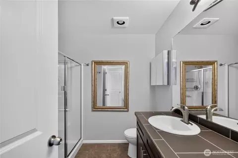 Bath - 13415 46th Ave SE #5, Bothell, WA 98012 photo 4 of 5
