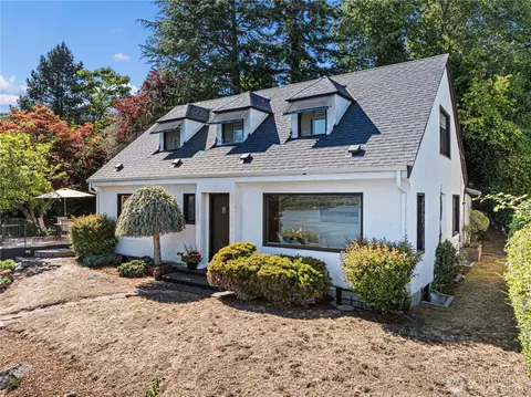 830 Merrill Pl W, Bremerton, WA 98312