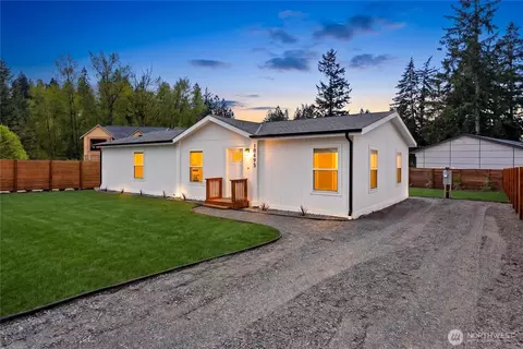 18495 SE Covington Sawyer Rd, Kent, WA 98042