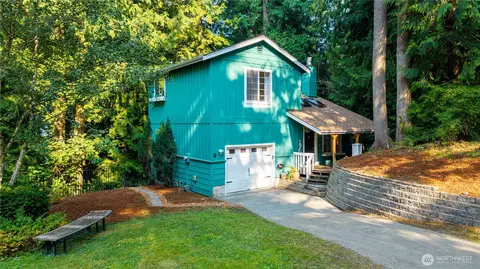 3 Plum Ln, Bellingham, WA 98229