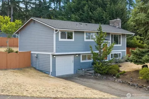 9210 166th Pl NE, Redmond, WA 98052