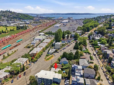 2657 Thorndyke Ave W, Seattle, WA 98199