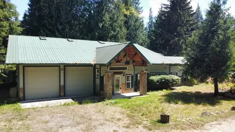 2954 SE Camano Dr, Camano Island, WA 98282