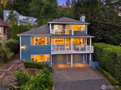 9009 45th Ave NE, Seattle, WA 98115
