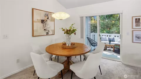 Dining - 424 228th St SW #H203, Bothell, WA 98021 photo 1 of 2