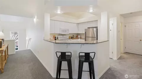 Kitchen - 424 228th St SW #H203, Bothell, WA 98021 photo 1 of 4